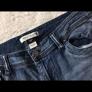 White House Black Market Blanc Jeans size 8R